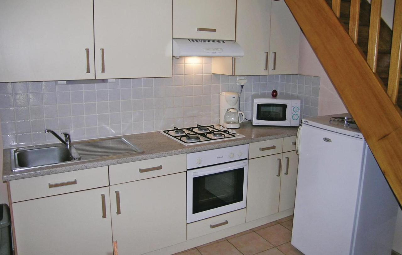 Amazing Apartment In Roz-Landrieux With Kitchen Esterno foto