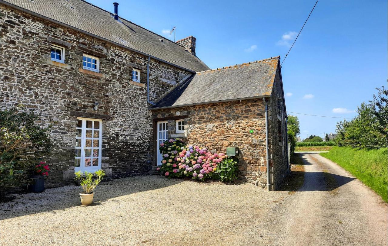 Amazing Apartment In Roz-Landrieux With Kitchen Esterno foto