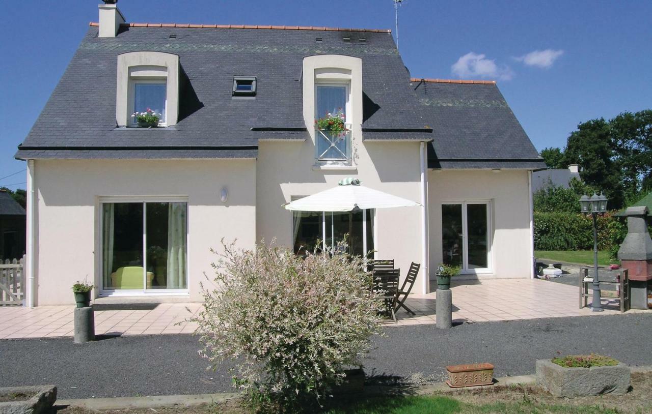 Amazing Apartment In Roz-Landrieux With Kitchen Esterno foto